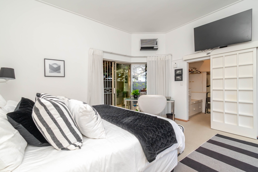 3 Bedroom Property for Sale in Tamboerskloof Western Cape